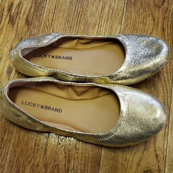 Lucky Brand Shoes - 💥Ladies Lucky Brand gold ballet flats